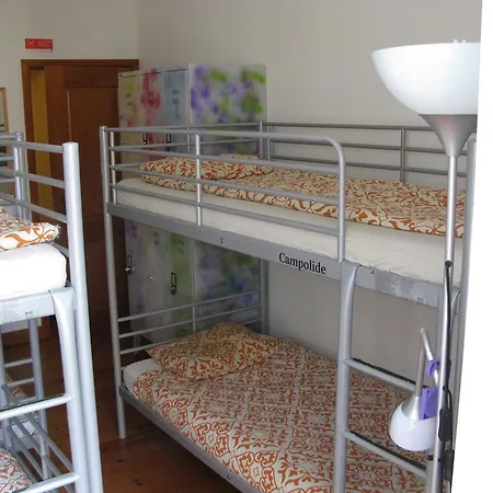 Hostel Johnie's Place & Suites Lissabon