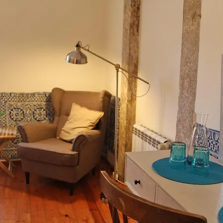 Hostel Johnie's Place & Suites