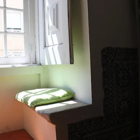 Hostel Johnie's Place & Suites Lizbona