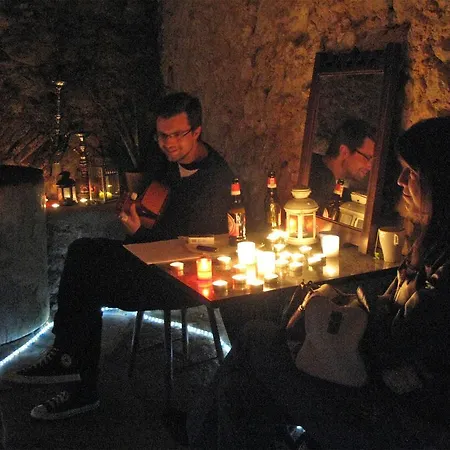 Hostal Johnie's Place & Suites Lisboa