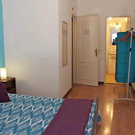 Johnie's Place & Suites