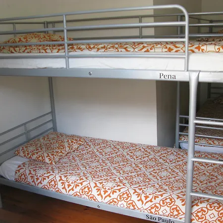 Johnie's Place & Suites *