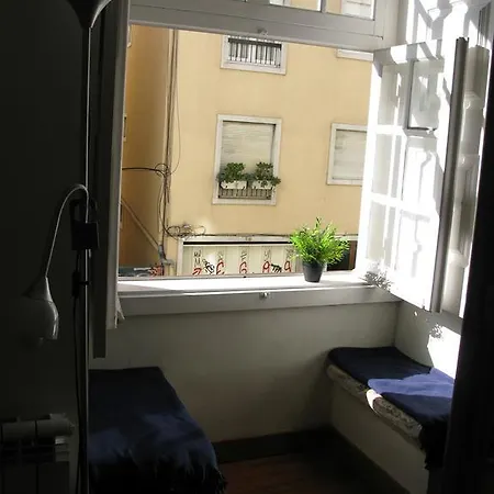 Auberge de jeunesse Johnie's Place & Suites *